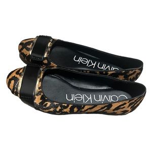 NWOT Calvin Klein Oneta Leather Ballet Flats Leopard Calf Hair 6 1/2